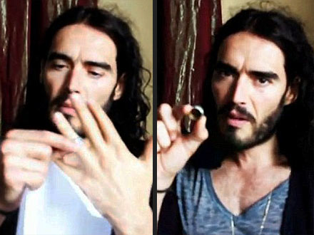 Katy Perry Divorce: Russell Brand Removes Wedding Ring - VIDEO