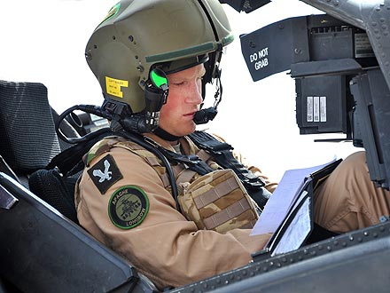 Prince Harry Gets Helicopter Fighting Award
