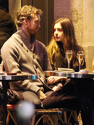 Anne Hathaway & Adam Shulman Get Romantic in Paris