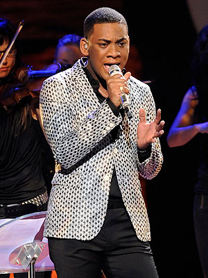 American Idol: Phillip Phillips, Joshua Ledet Impress Sing with Top 9