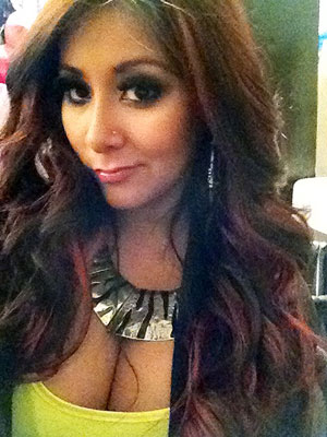 Snooki Baby Bump on Snooki Pregnant Photos Of Her Cleavage   People Com