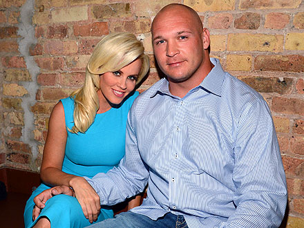 Jenny McCarthy Is Dating NFL Star Brian Urlacher | Jenny McCarthy