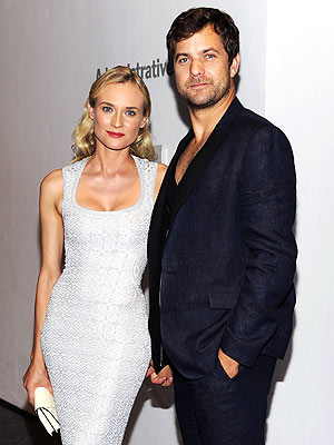 Joshua Jackson, Diane Kruger Dating (Not Engaged) & Living Together in Paris