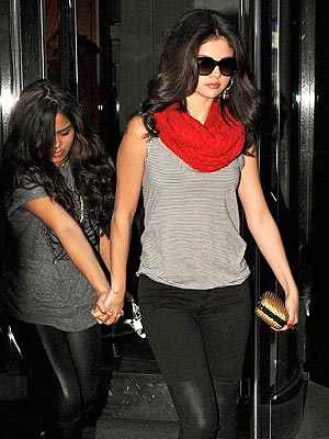 Justin Bieber & Selena Gomez: How They Spent the Weekend Apart