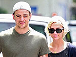 Stars and Their Pets: Ashlee Simpson's Arm-in-Arm | Ashlee Simpson, Vincent Piazza