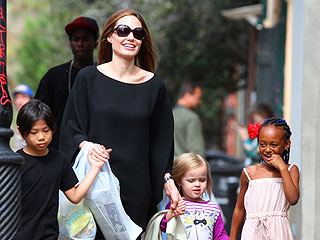 Star Tracks: Star Tracks: Monday, March 12, 2012 | Angelina Jolie