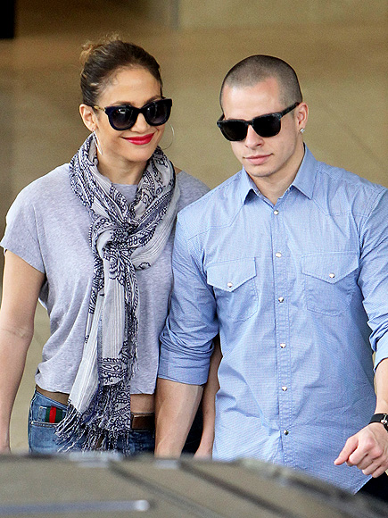 Star Tracks: Thursday, December 6, 2012