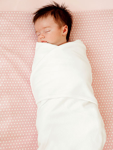 10 Ways to Make Your Baby's First Week Cozy