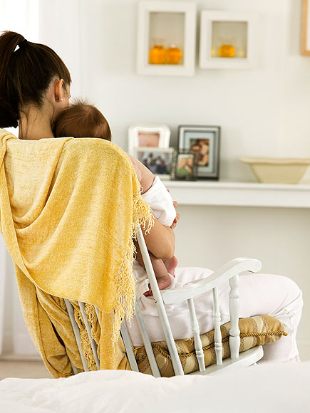 10 Ways to Make Your Baby's First Week Cozy