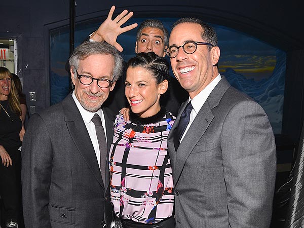 George Clooney Photobombs Steven Spielberg and Jerry Seinfeld at N.Y.C. Gala
