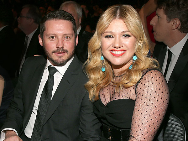 Kelly Clarkson's Baby Due Is the Happiest News of the Week