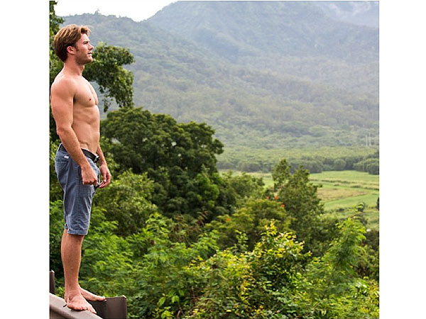Scott Eastwood Treats Us to Another Smoldering Shirtless Photo