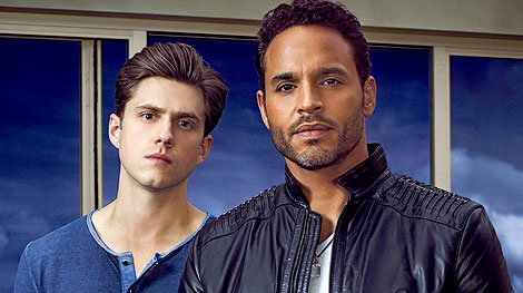 Which Graceland Star Sings 'Thong Song' in the Shower?