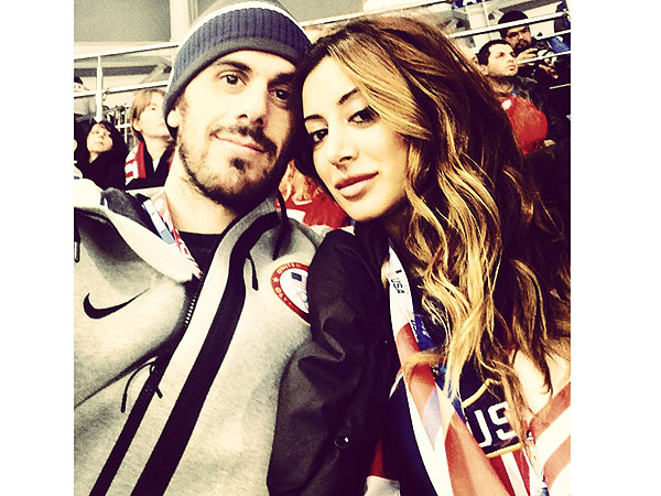 Olympic Blogger Noureen DeWulf Cheers Hockey Teams, Finds Secret Sochi Beach