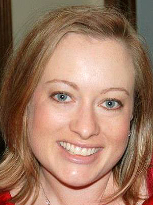 Florida Woman Donates Kidney to Little Girl She Read About on Facebook