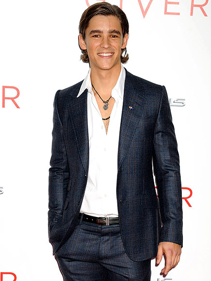 The Giver star Brenton Thwaites Is Not Dating Taylor Swift