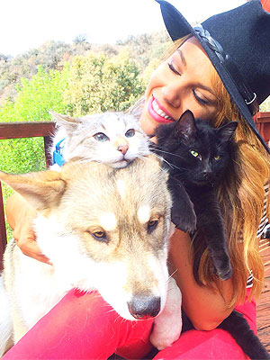 Charity Shea Single Ladies on Dogs, Boyfriend