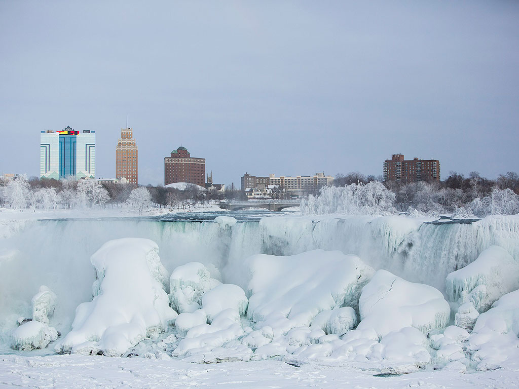 Frozen Niagara Falls Photos and Video