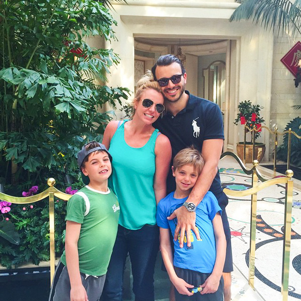 Britney Spears Has Lunch in Vegas with Charlie Ebersol and Sons Sean and Jayden