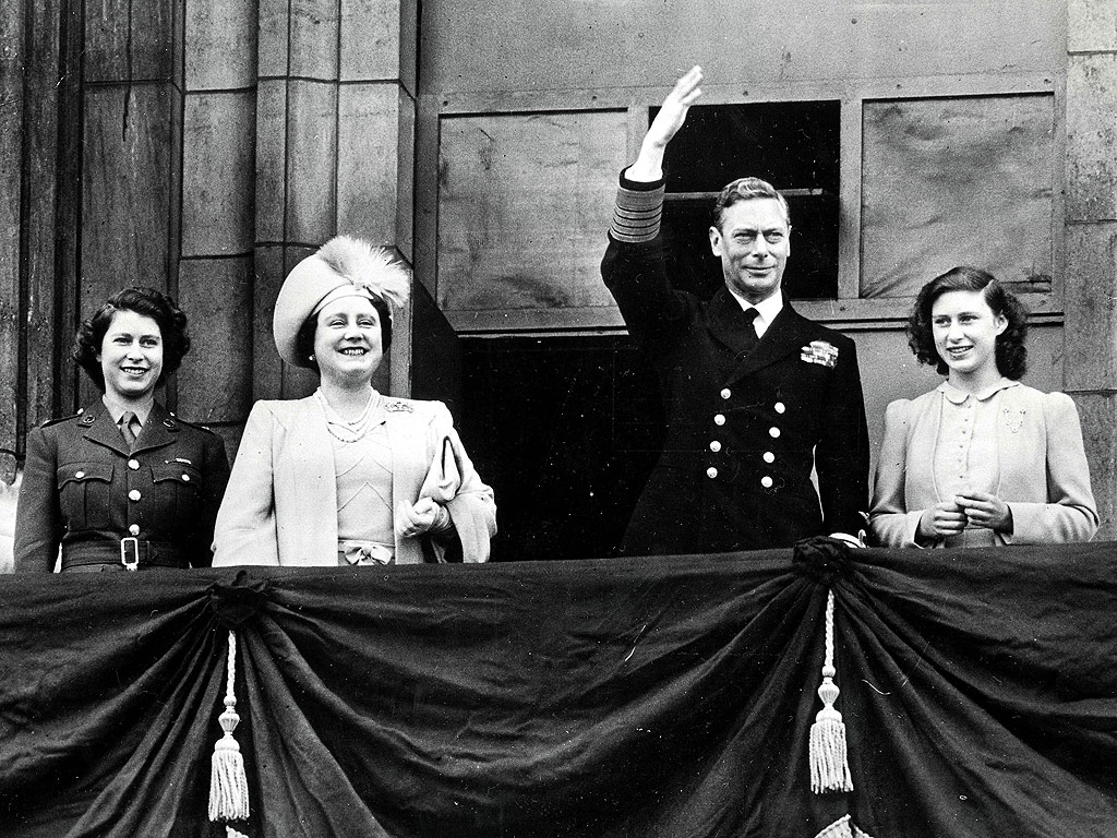Film Queen Elizabeth Ve Day | queen elizabeth and princess margret on ve day 1945 Film Queen Elizabeth Ve Day | queen elizabeth and princess margret on ve day 1945