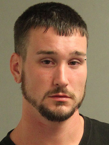 Boyfriend Goes into Jealous Rage, Burns Down House and Takes Fire Selfies