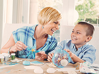 Jaime Pressly's Perfect Art Project for Son Dezi Involves 'the Mess, the Hot-Glue Gun and the Goofiness!'