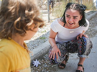 Exclusive Photos: The Game of Thrones Cast Takes an Emotional Trip to a Syrian Refugee Camp