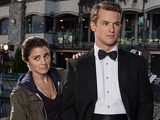 FROM EW: UnREAL Leading Man Freddie Stroma Returning for Season 2