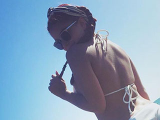 'Look Back' at This! Ariel Winter Celebrates the Fourth of July in Sexy White Bikini