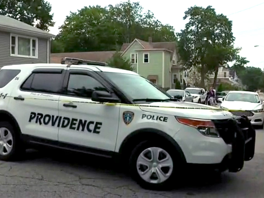 Ex-Rhode Island Cop Fatally Shoots Himself After Police Chase with Dead Wife's Body in Trunk: Police - People Magazine