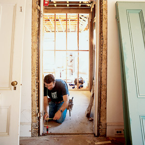 level vs plumb bob