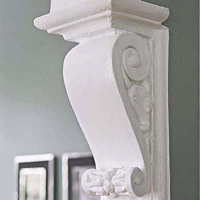 original corbels in Queen Anne master bedroom