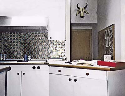 the kitchen before its Arts-and-Crafts-style redesign