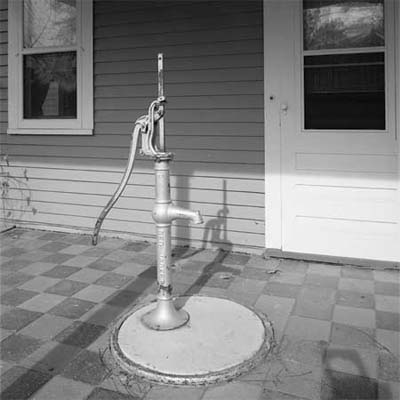 hand pump for water