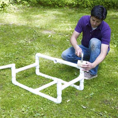 fitting together the teeter-totter base