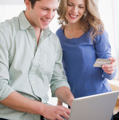 couple buying housewares online with credit card