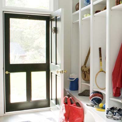 screen door entrance to mudroom