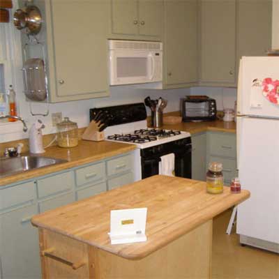 outdated kitchen