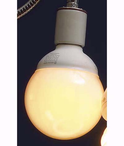 Long-lasting fluorescent lighting from GE 