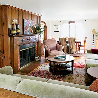 before photo of the Auburndale TOH TV Project living room with fireplace