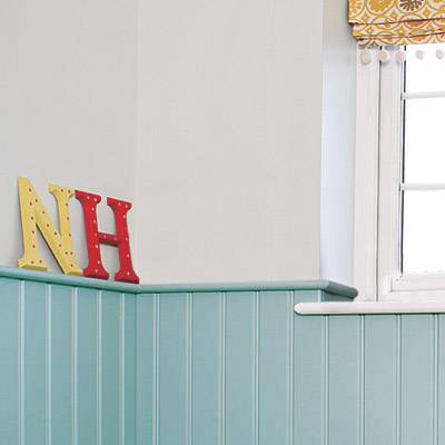 bathroom with display rail