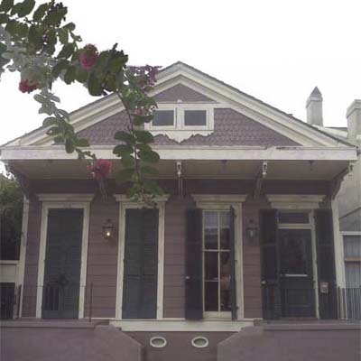 1800s-era Victorian Camelback before turned into spectacular home