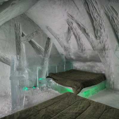 Hotel de Glace ice bedroom