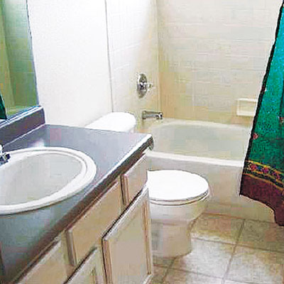 Old bathroom before remodel