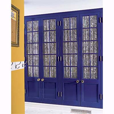 Complements: Yellow-Orange and Blue-Violet example