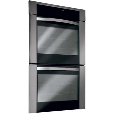 cooked turkey in an oven from Electrolux