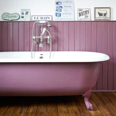cottage style purple bathroom with claw-foot tub