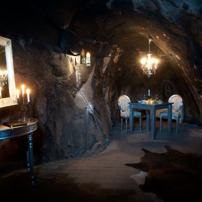 Silvermine Suite Amenities from world's wildest houses gallery nine