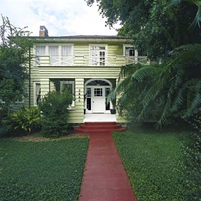 front exterior of Craftsman in Sarasota, FL 