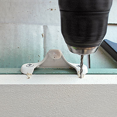 money saving blogger DIY project drying rack step 4